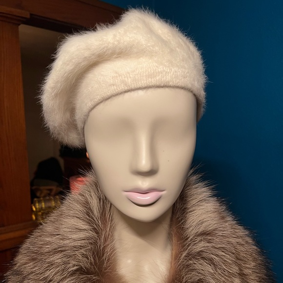 Accessories - Timeless Rabbit Hair Hat